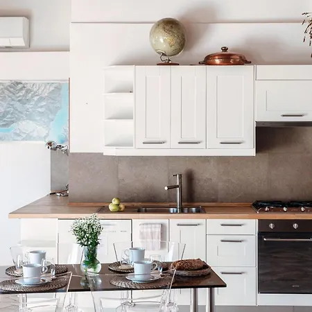 Viviana - By Myhomeincomo * Menaggio